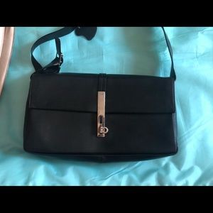 SALVATORE FERRAGAMO AUTHENTIC Luxury brand shoulder bag black